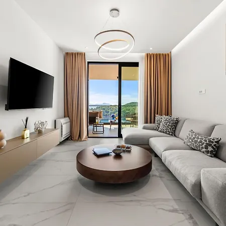 Luxury Su * Stikovica