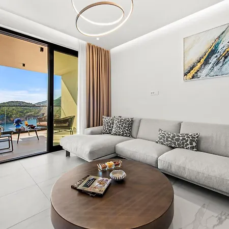 Luxury Su * Stikovica